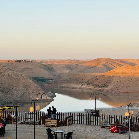 Hotel Wadi Al-Wala View Camp à Madaba Extérieur photo