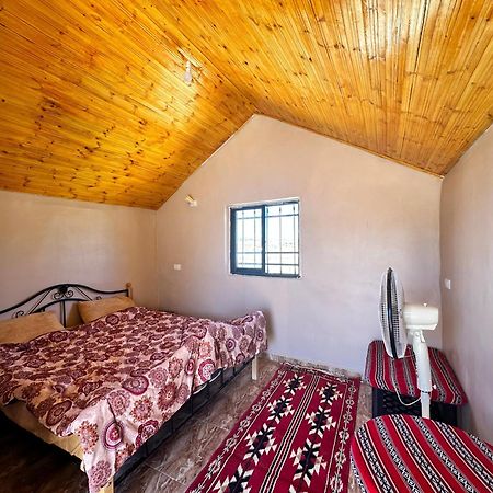 Hotel Wadi Al-Wala View Camp à Madaba Extérieur photo