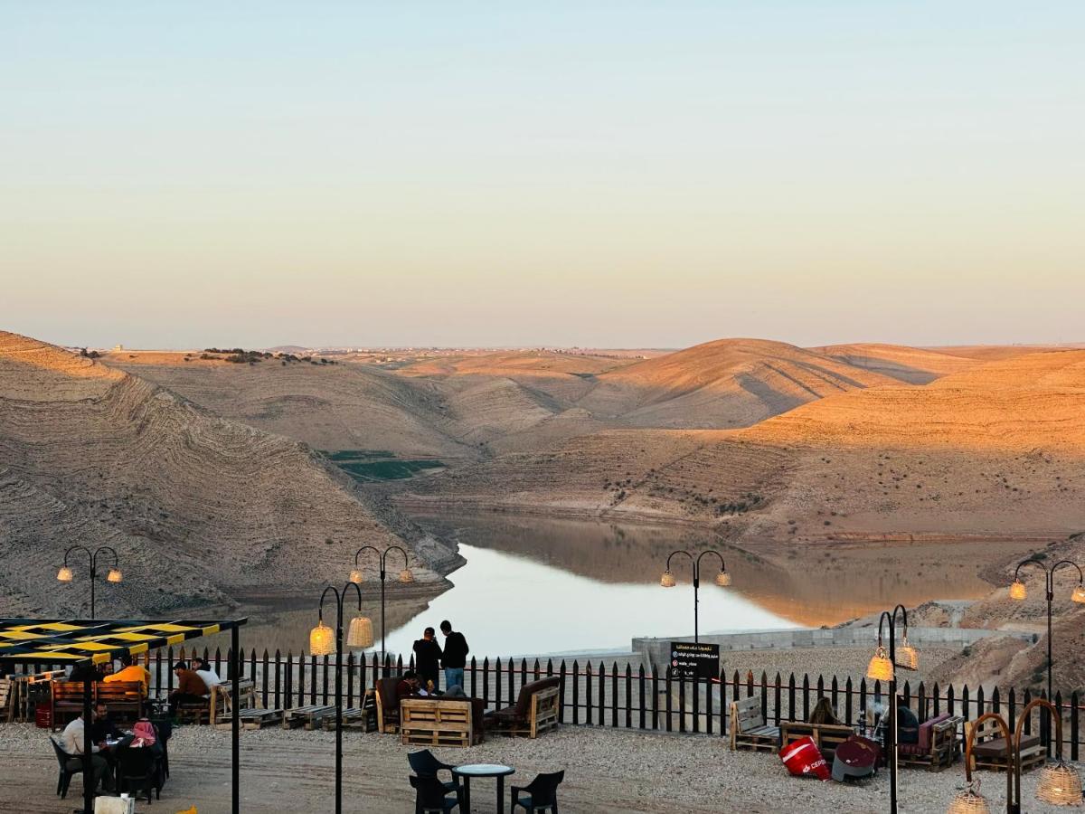 Hotel Wadi Al-Wala View Camp à Madaba Extérieur photo