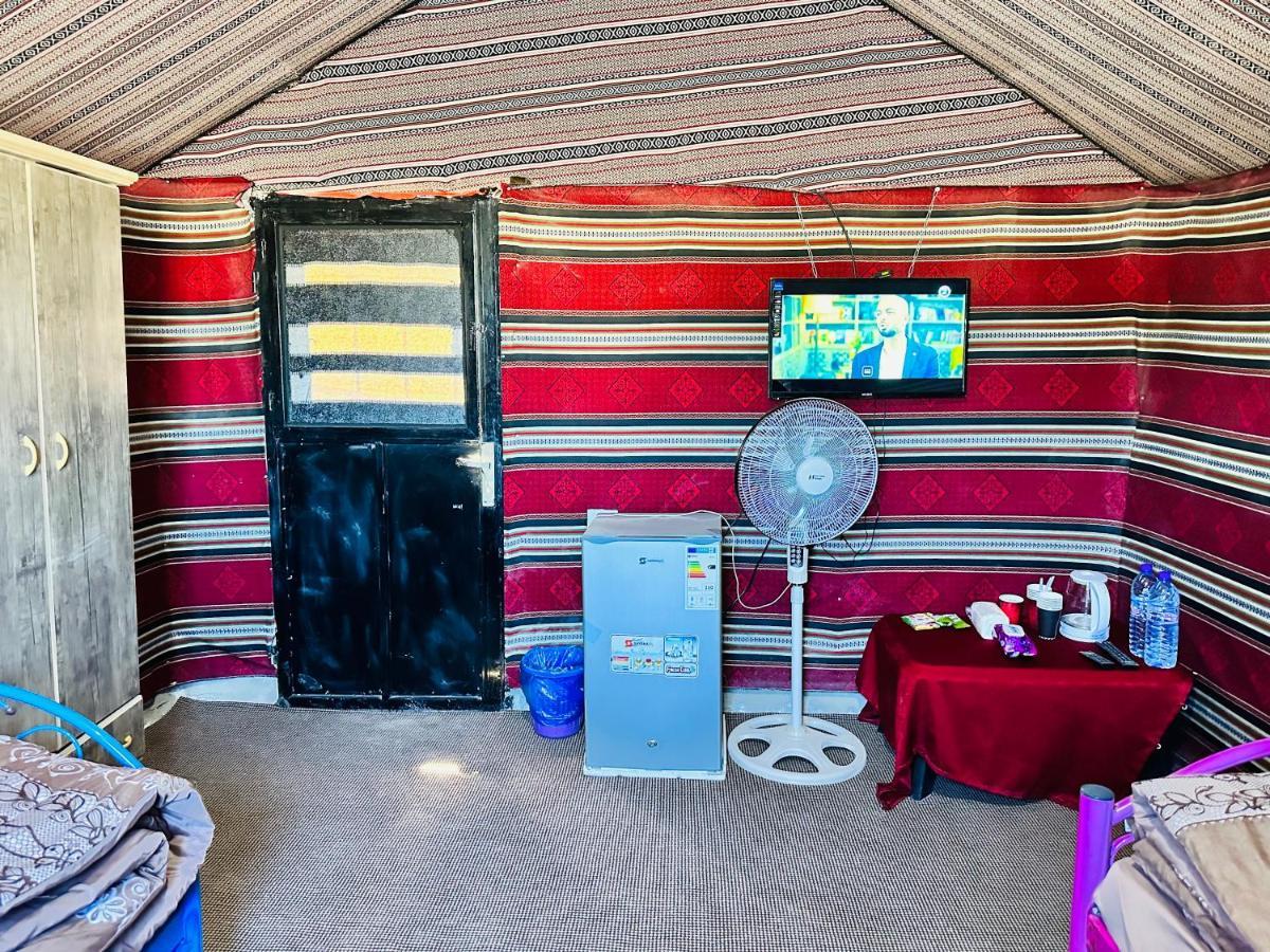 Hotel Wadi Al-Wala View Camp à Madaba Extérieur photo