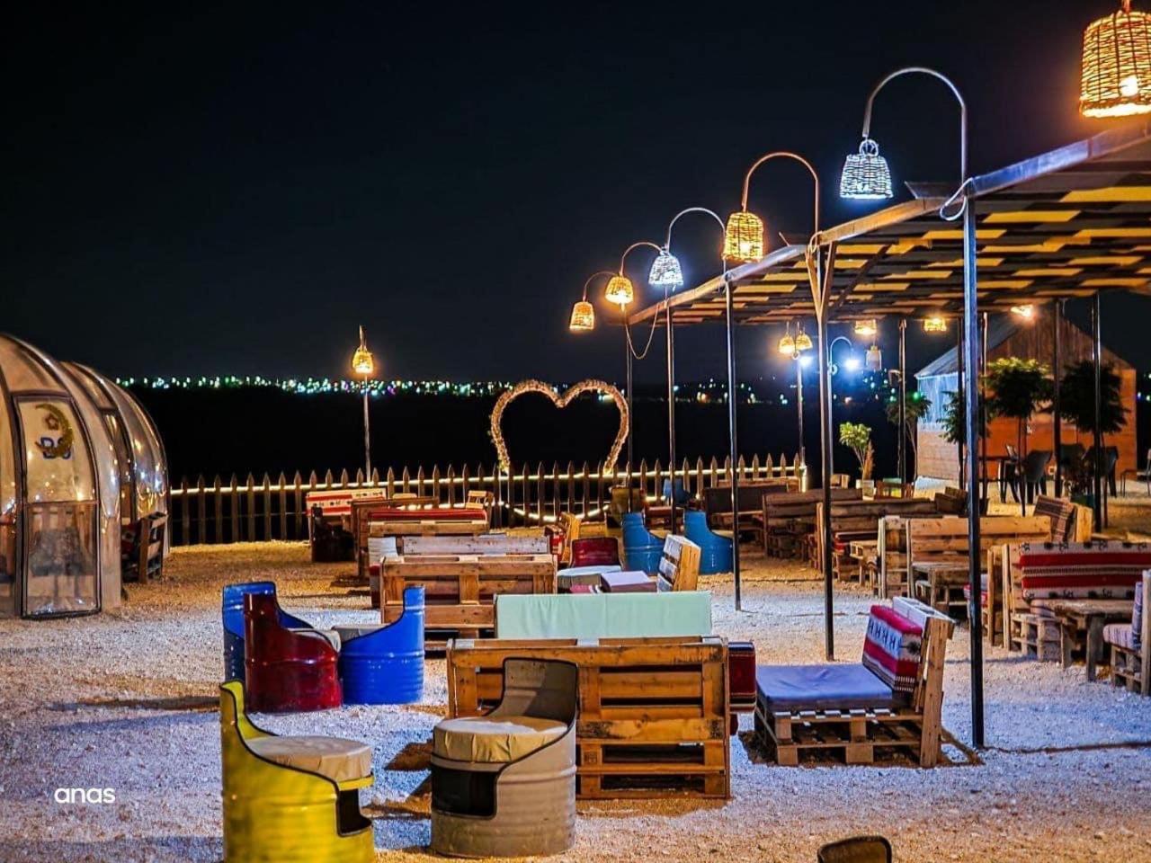 Hotel Wadi Al-Wala View Camp à Madaba Extérieur photo